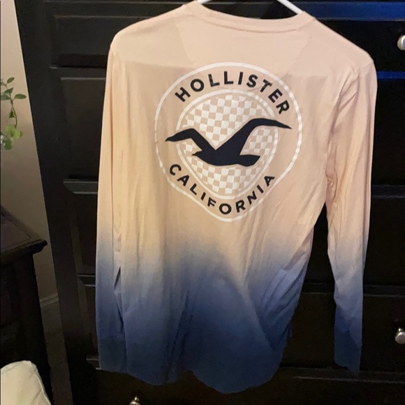 Hollister Long Sleeve Tees - Picture 2 of 4